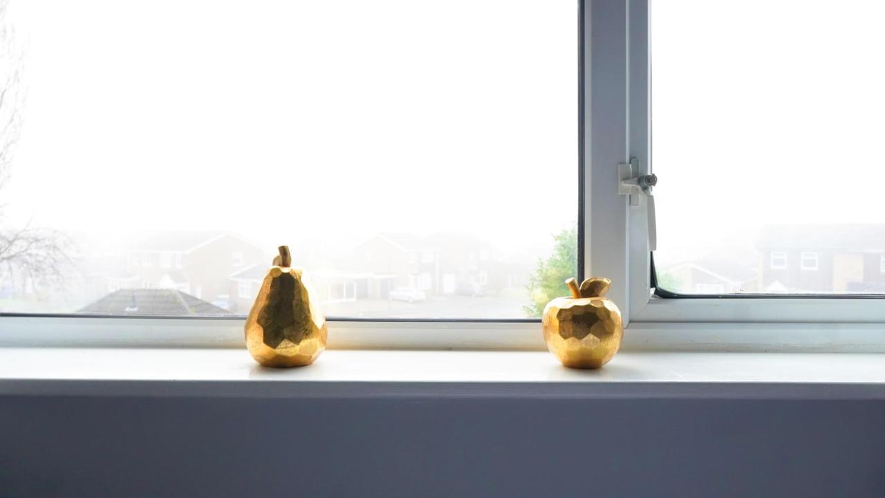 Portobello House - Four Bedroom House Perfect For Contractors - Sleeps 6 - Free Parking Wolverhampton Eksteriør bilde