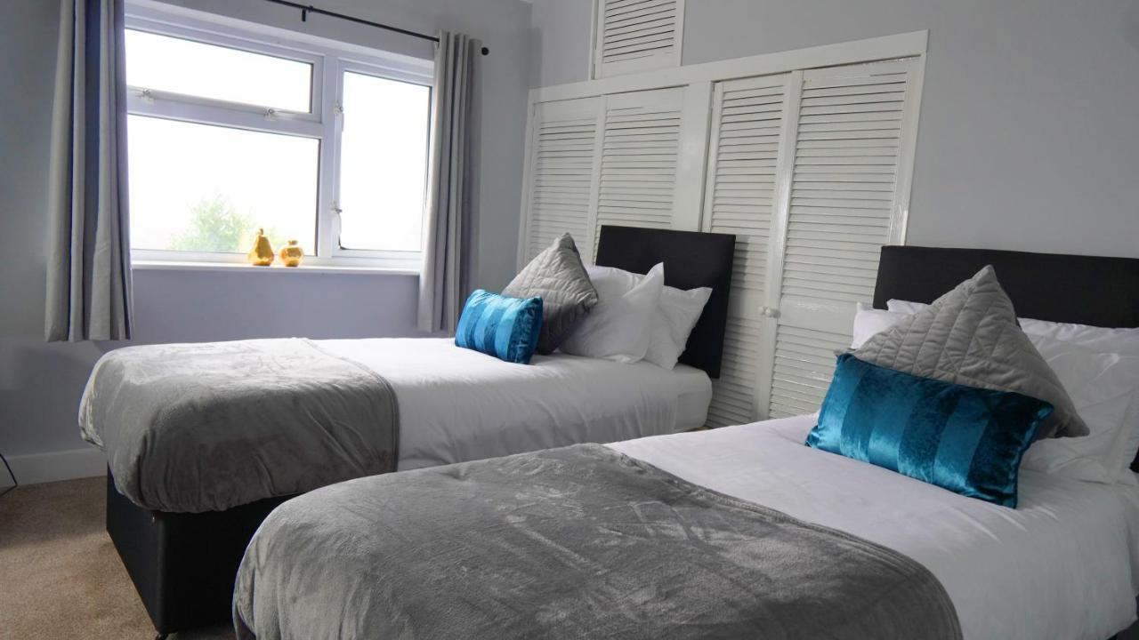 Portobello House - Four Bedroom House Perfect For Contractors - Sleeps 6 - Free Parking Wolverhampton Eksteriør bilde